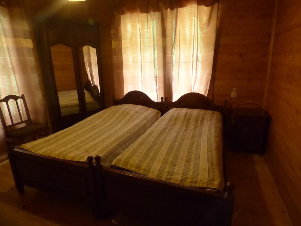 Hotel Hatsvali Mestia Habitación foto