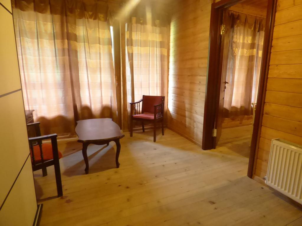 Hotel Hatsvali Mestia Habitación foto