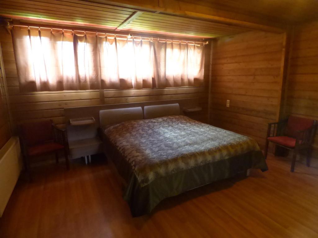 Hotel Hatsvali Mestia Habitación foto