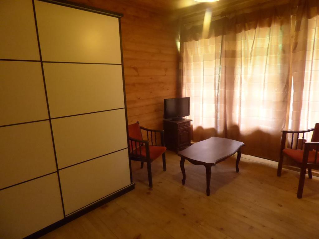 Hotel Hatsvali Mestia Habitación foto